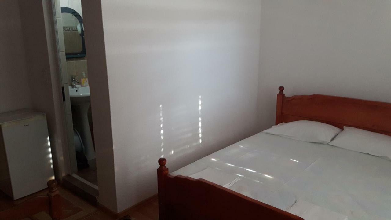 Guesthouse Sinani Улцинь Экстерьер фото